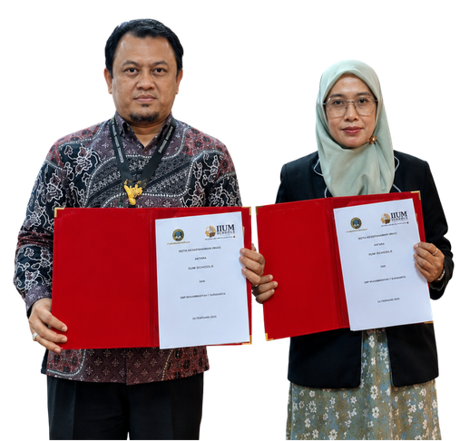SEKOLAH DENGAN JEJARING INTERNASIONAL